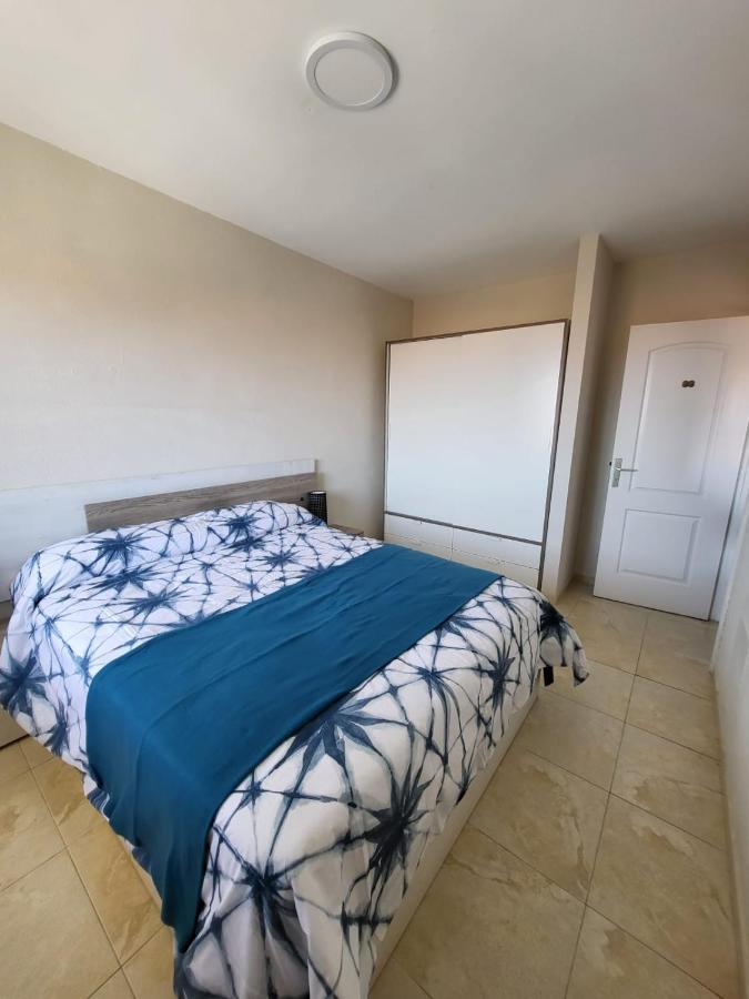 Apartamento Centrico En Candelaria, Con Piscina. Apartment Santa Cruz de Tenerife Bagian luar foto